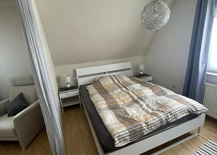 Am Stadtrand Von * 明登